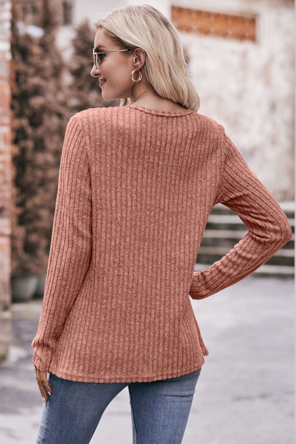 Ribbed Round Neck Buttoned Long Sleeve Tee